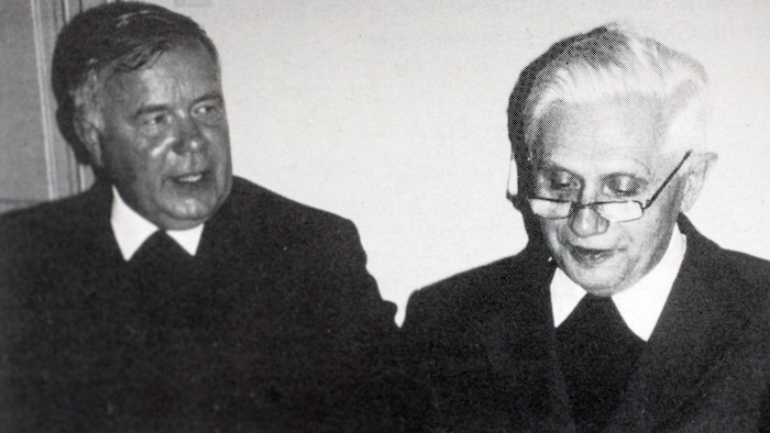Aichern (l.) mit dem späteren Papst Benedikt.
