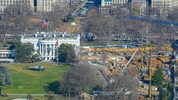 Der Ostflügel des Weißen Hauses wurde zur Baustelle. Dort soll ein Ballsaal entstehen.