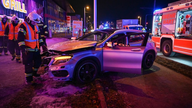 Der Pkw wurde erheblich beschädigt.