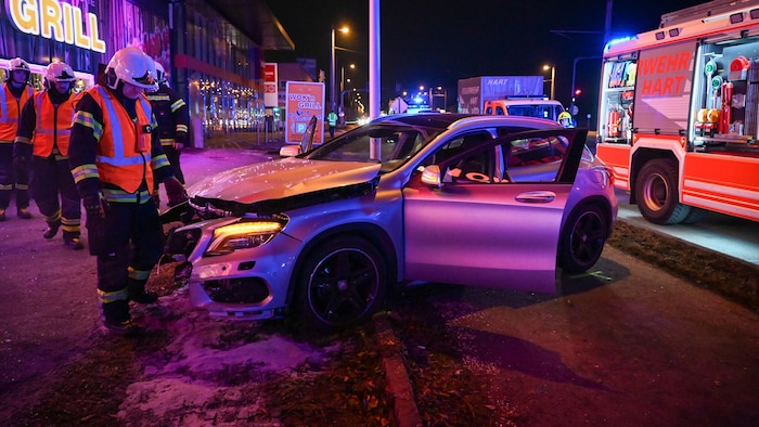 Am Unfallauto entstand erheblicher Sachschaden.