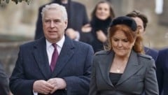 Ex-Prinz Andrew und Sarah Ferguson tauchen erneut in den Epstein-Akten auf. Mit jeder neuen ...