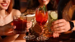 Vor allem beim Après-Ski fließt der Alkohol in großen Mengen. 