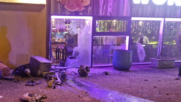 Am Unfallort bot sich ein Bild der Verwüstung