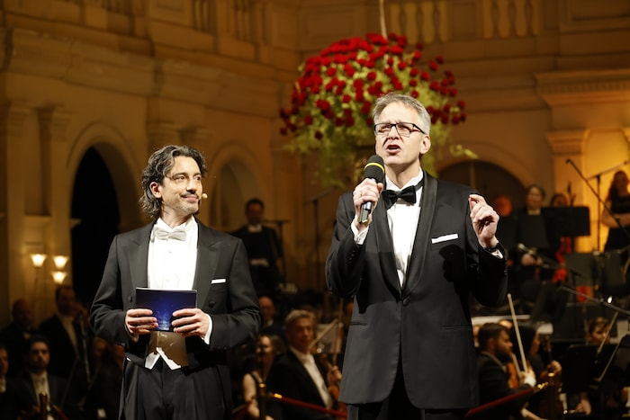 Stefano Bernardin und Opernintendant Ulrich Lenz