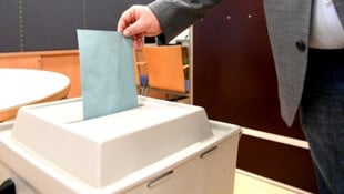 Wie lange soll der Grundwehrdienst in Österreich dauern? Das will Bundeskanzler Stocker im ...