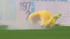 Torwart Emil Audero wurde mit einem Böller attackiert. 