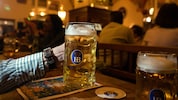 Der Bierabsatz in Deutschland ist auf ein Rekordtief gefallen.