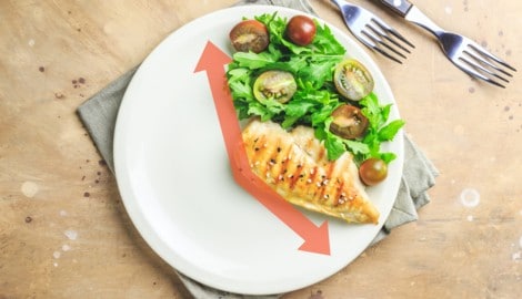 Beim Intervallfasten ist Essen nur zu bestimmten Zeiten erlaubt.