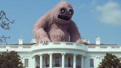 Das Monster stürmt das Weiße Haus bei Elfriede Jelinek 