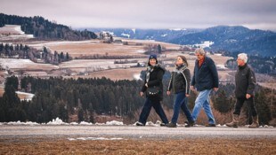 Spazieren, die Berglandschaft genießen und Entdeckungen machen, wie hier in Neumarkt (Stmk.) ...