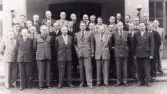 Das Bild zeigt die Dornbirner Gemeindevertretung nach der Wahl im Jahre 1950: In der letzten ...