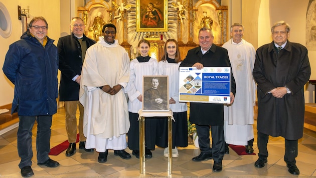 Startschuss für das Bourbonenzentrum (v.l.n.r.): Geschäftsführervon „Jugend Eine Welt“ Reinhard ...