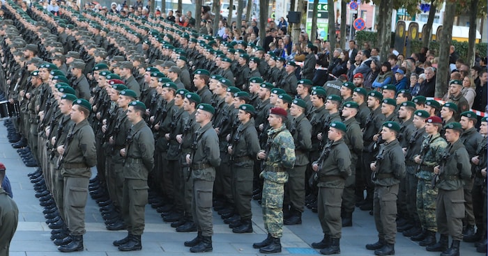 Im Heer herrscht wieder Unruhe.