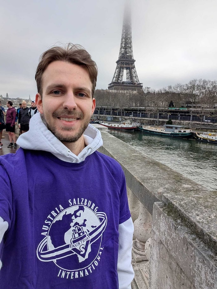 Florian Hofer, glühender Fan von Austria Salzburg, lebt seit 2017 in Paris.