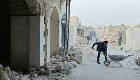 In der syrischen Großstadt Aleppo werden oft Wucherpreise für Ruinenhäuser verlangt.