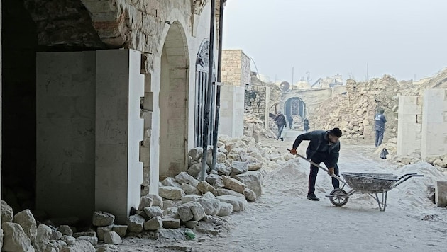 In der syrischen Großstadt Aleppo werden oft Wucherpreise für Ruinenhäuser verlangt.