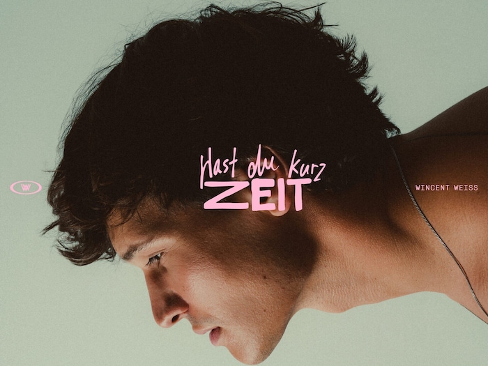 Sein Album ist eine bunte Mischung aus Balladen, Pop-Hymnen und nachdenklichen Zwischentönen.