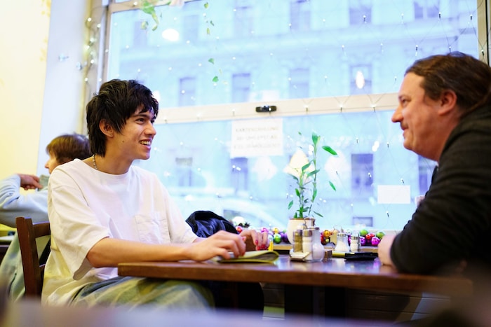 Lukas Oscar im Gespräch mit „Krone“-Redakteur Robert Fröwein.