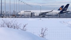 Schneefall stoppt Deutschlands größten Flughafen – der Betrieb in Frankfurt wurde vorerst ...