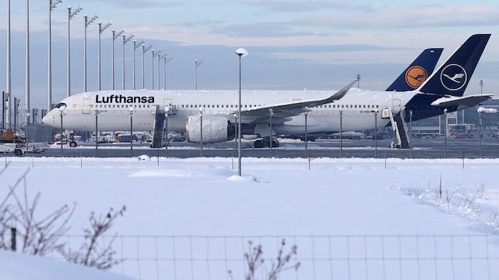 Betroffen waren unter anderem drei Lufthansa-Flüge.