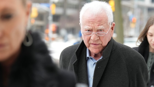 Der mittlerweile 93-jährige Industrie-Magnat Stronach sieht sich mit schweren Vorwürfen ...