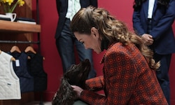 Prinzessin Kate schmuste bei einem Termin in einer Textilfabrik mit Hund „Barney“ und enthüllte ...