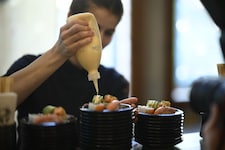 Die KV-Verhandlungen für die Gastronomie und Hotellerie sind aktuell ausgesetzt, im schlimmsten ...