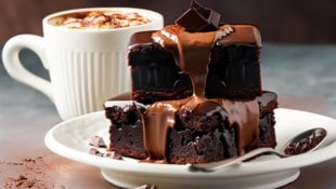Wird zunehmend zum Luxus: ein Stück Schokoladentorte zum Bohnenkaffee