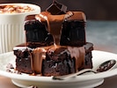 Wird zunehmend zum Luxus: ein Stück Schokoladentorte zum Bohnenkaffee