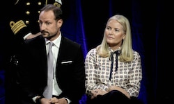 Kronprinzessin Mette-Marit verschiebt nach den royalen Skandalen nun eine geplante private ...