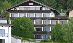 2019 wurde die Pension am Traunsee verkauft, seither beschäftigt sie die Justiz.