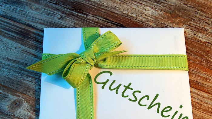 Gutscheine von Unternehmen an Mitarbeiter sind unter bestimmten Voraussetzungen lohnsteuer- und ...