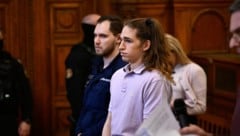 Maja T. ist wegen lebensbedrohlicher Körperverletzung und der Mitgliedschaft in einer ...