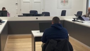 Schon wieder saß am Mittwoch ein Handyshop-Betreiber am Landesgericht Linz.