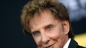 Barry Manilow gab seinen Fans ein Gesundheits-Update, und erklärte, dass er Konzerte absagen ...