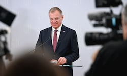 Landeshauptmann Thomas Stelzer stellt sich für die Wirtschaft in den Fokus und gibt die Agenda ...