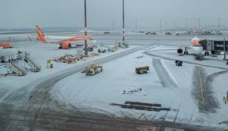 Am Flughafen BER ist der Flugverkehr aufgrund der Witterung eingestellt worden.
