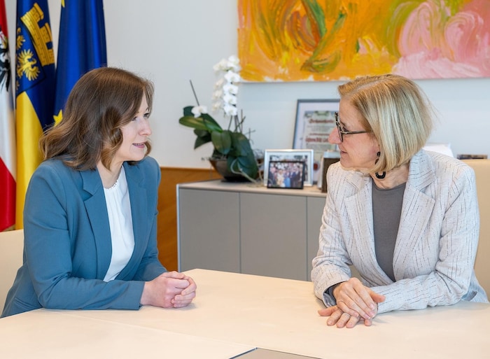 During a working meeting in St. Pölten, Federal Minister Claudia Bauer and Governor Mikl-Leitner ...