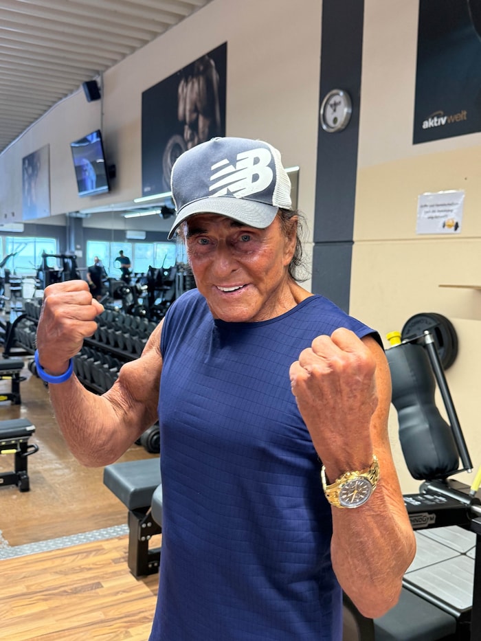 Der „echte“ Johnny, Johann Grander, lässt sich nicht unterkriegen. Training gehört vor und nach ...