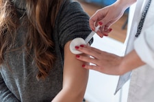 Das US-Pharma-Unternehmen Moderna ist einer Marktzulassung einen ordentlichen Schritt näher ...