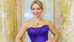 Stargeigerin Lidia Baich setzt heuer auf Violettblau beim Opernball. 