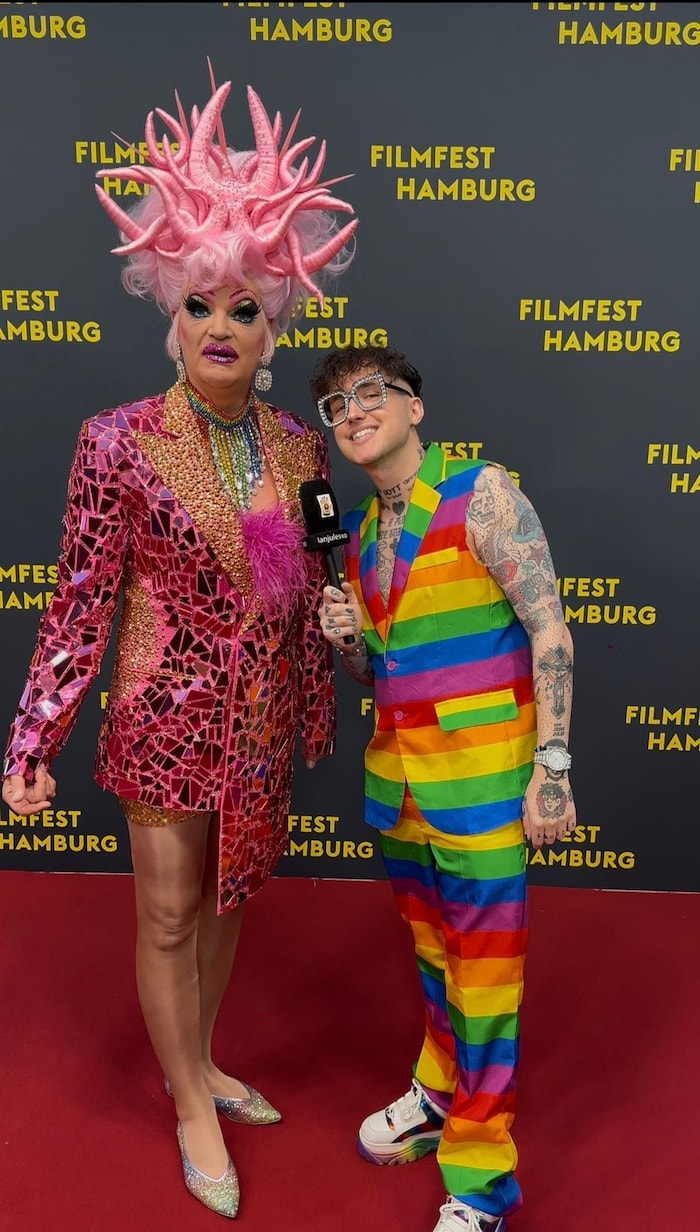 Auch Dschungel-Talk-Queen Olivia Jones kann Ian Jules nicht entkommen – und hat den Kärntner ...