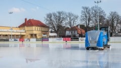Die Tage des Eislaufplatzes im Mödlinger Stadtbad sind gezählt. Zu teuer sei der Erhalt, ebenso ...