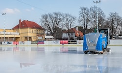 Die Tage des Eislaufplatzes im Mödlinger Stadtbad sind gezählt. Zu teuer sei der Erhalt, ebenso ...