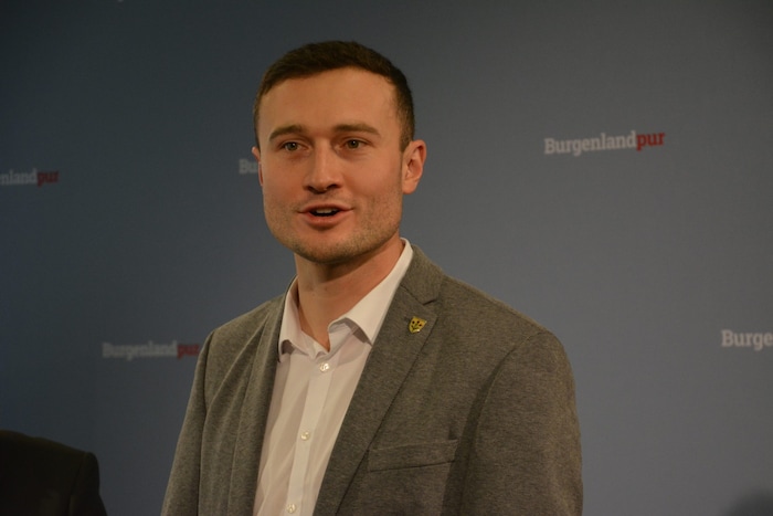 Der Parndorfer ist nicht nur Feuerwehrkommandant sondern auch in weiteren Vereinen aktiv. Er ...