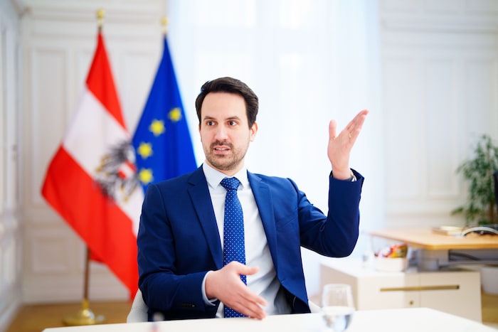 Minister Wiederkehr möchte das Schulsystem umkrempeln, wie gut das gelingen wird, muss sich erst ...