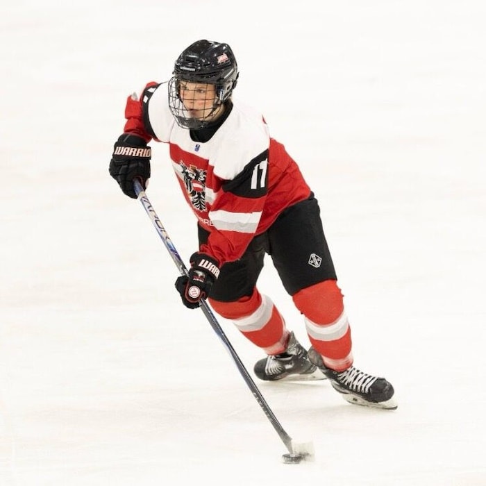 Fasziniert vom Eishockey: Theresa Oschgan