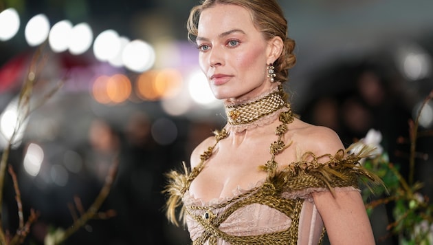 Margot Robbie zog bei der „Wuthering Heights“-Premiere in London mit ihrem ausgefallenen Look ...