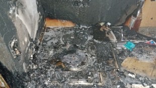 Das Feuer verbreitete sich in der Küche.