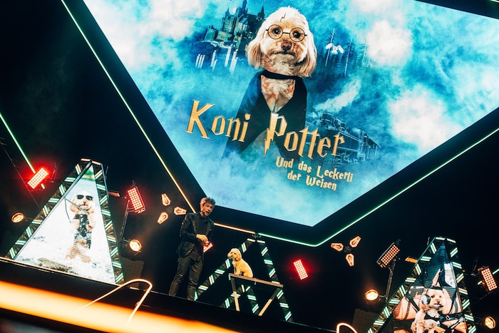 Und natürlich ist auch Publikumsliebling Mr. Koni Hundini wieder mit dabei.